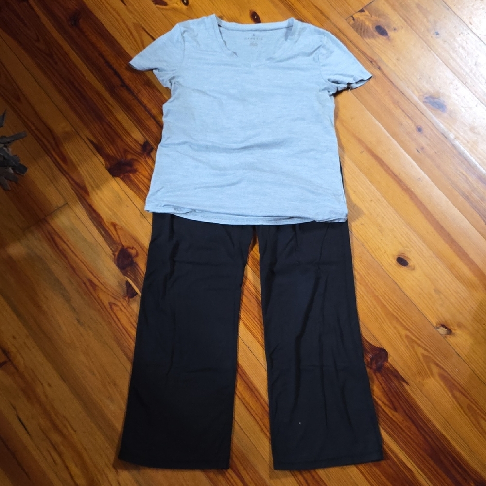 Danskin Light Gray Top With Bootcut Legings